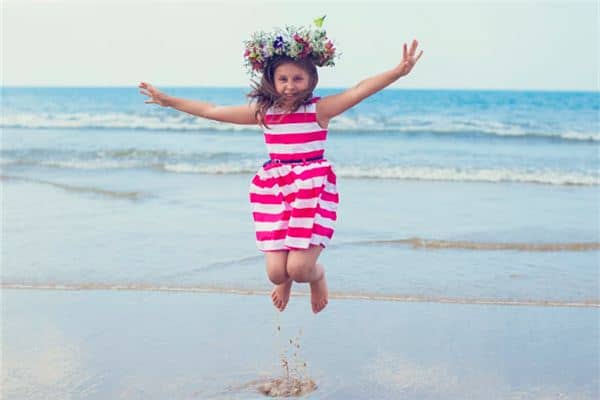 梦见在海上飞是什么意思 梦见在海上飞是什么意思