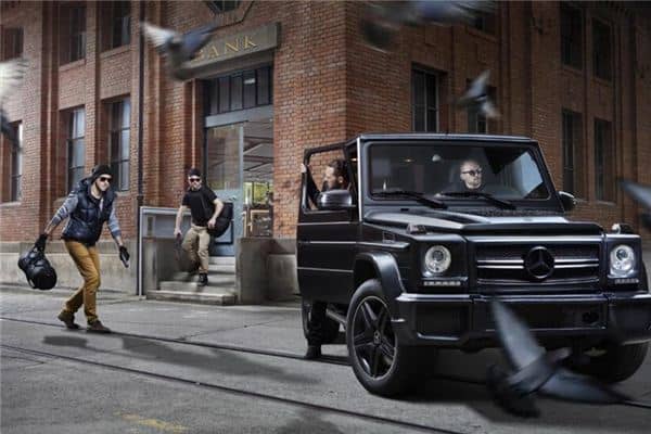 梦见抢钱被追是什么意思 梦见抢钱被追是什么意思