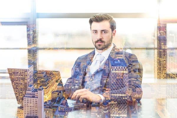 梦见被人监视是什么意思 梦见被人监视是什么意思