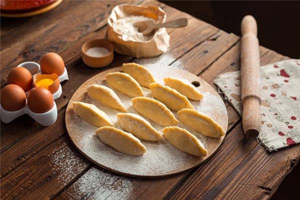 梦见女人饺子是什么意思 梦见女人饺子是什么意思