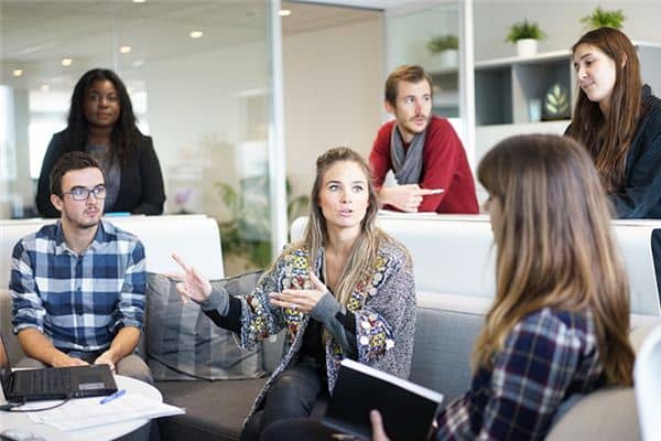 梦见当了领导是什么意思 梦见当了领导是什么意思