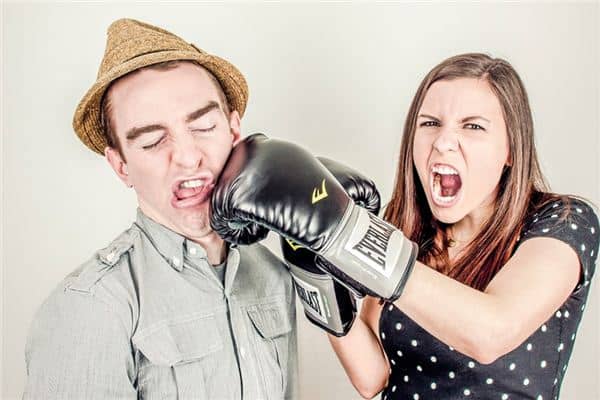 梦到与人吵架 梦到与人吵架