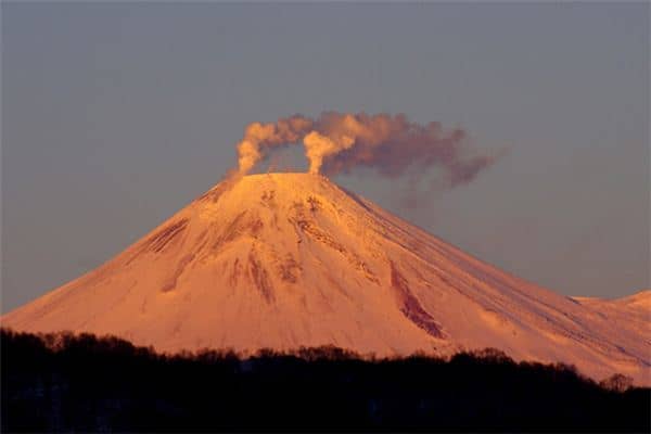 梦见火山喷发是什么意思 梦见火山喷发是什么意思