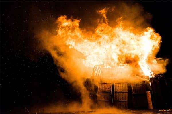 梦见房子爆炸是什么意思 梦见房子爆炸是什么意思