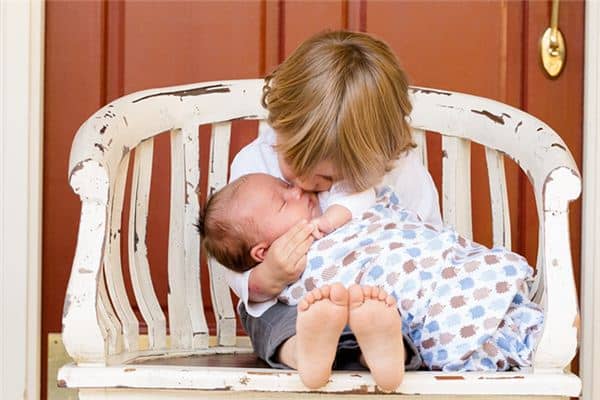 梦见弟弟生病是什么意思 梦见弟弟生病是什么意思