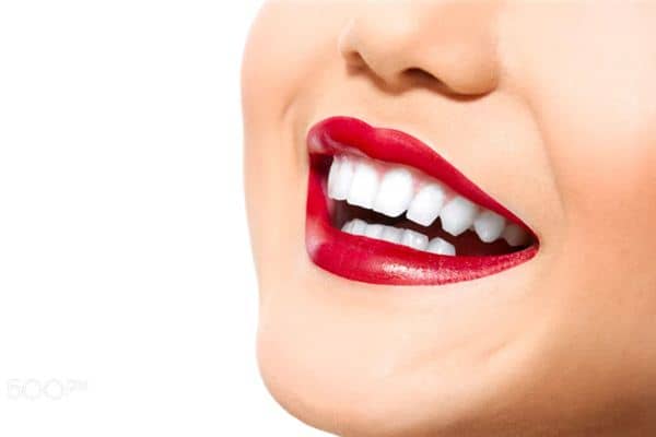 梦见牙齿出血是什么预兆 梦见牙齿出血是什么预兆