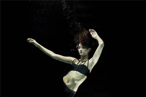 梦见女儿落水是什么意思 梦见女儿落水是什么意思