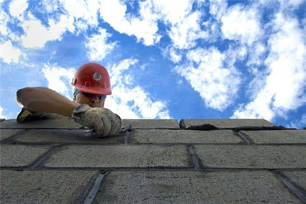 梦见别人砌墙是什么意思 梦见别人砌墙是什么意思