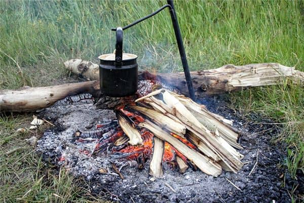 梦见生火做饭是什么意思 梦见生火做饭是什么意思