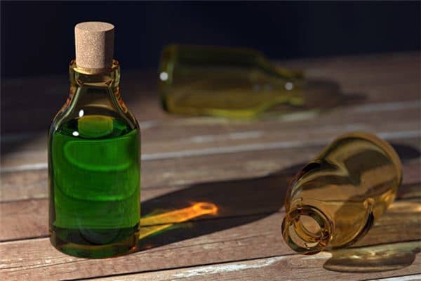 梦见买风油精是什么意思 梦见买风油精是什么意思