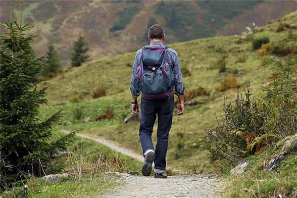 梦见要出远门是什么意思 梦见要出远门是什么意思