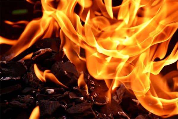 梦见别人的房子着火了 梦见别人的房子着火了