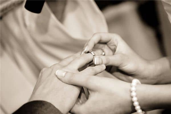 梦见妹妹结婚 梦见妹妹结婚