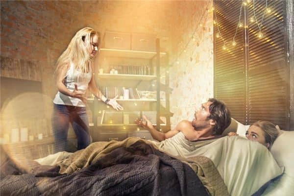 梦见偷情被抓是什么意思 梦见偷情被抓是什么意思