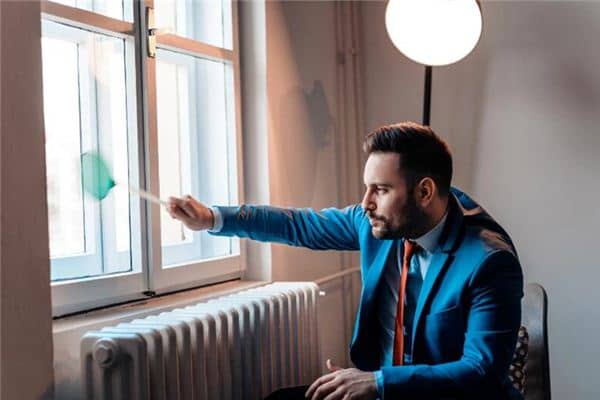 梦见苍蝇很多是什么意思 梦见苍蝇很多是什么意思