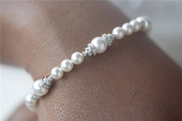 梦见手链断了是什么预兆 梦见手链断了是什么预兆