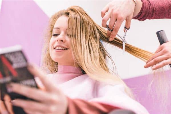 梦见剪了短发是什么意思 梦见剪了短发是什么意思