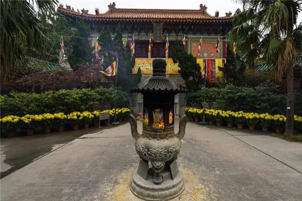 梦见烧香拜佛是什么意思 梦见烧香拜佛是什么意思