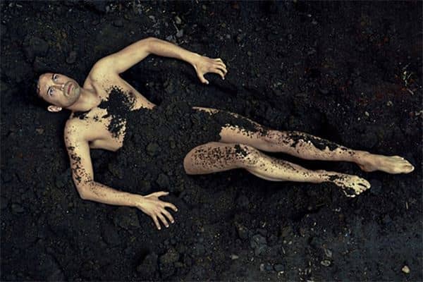 梦见活埋亲人是什么意思 梦见活埋亲人是什么意思