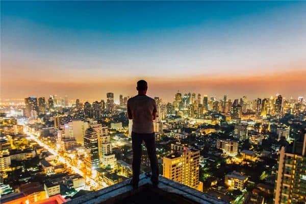 梦见跳楼没死是什么意思 梦见跳楼没死是什么意思