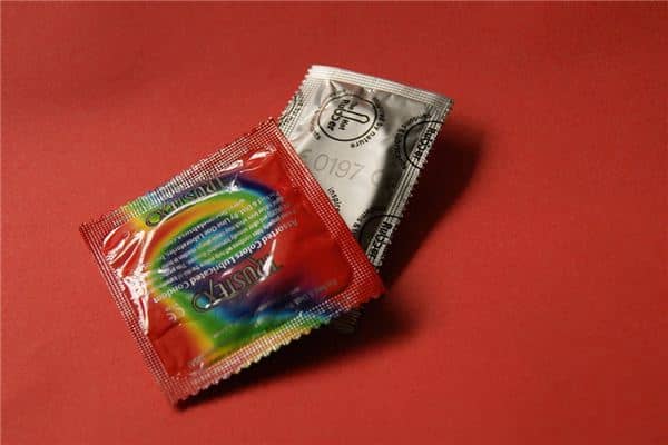 梦见买避孕套是什么预兆 梦见买避孕套是什么预兆