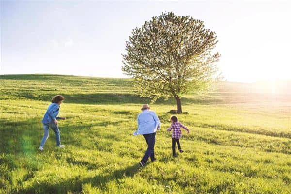 梦见被别人追是什么意思 梦见被别人追是什么意思