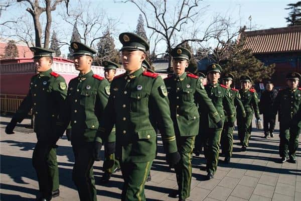 梦见成为军人是什么意思 梦见成为军人是什么意思