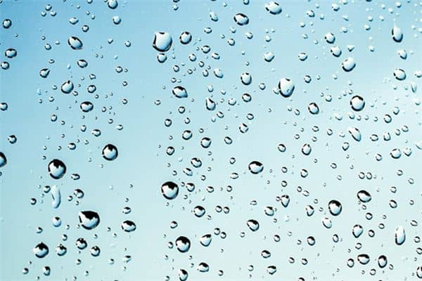 梦见雨水进屋是什么意思 梦见雨水进屋是什么意思