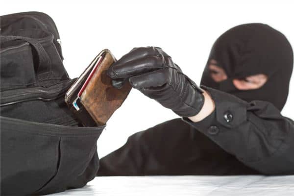 梦见钱包被抢是什么意思 梦见钱包被抢是什么意思