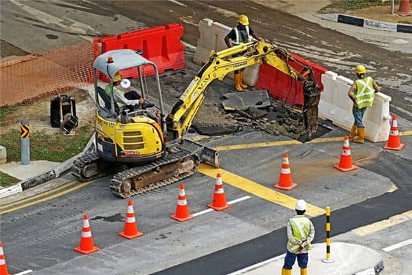 梦见别人修路是什么意思 梦见别人修路是什么意思