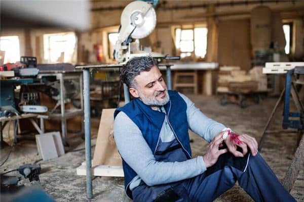 梦见别人受伤流血是什么预兆 梦见别人受伤流血是什么预兆