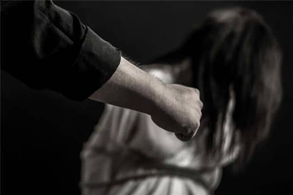 梦见老婆被打是什么意思 梦见老婆被打是什么意思