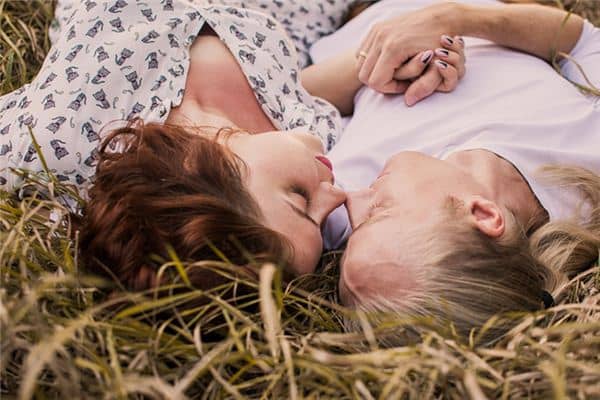 梦见别人偷情是什么意思 梦见别人偷情是什么意思