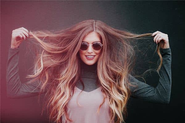 梦见头发断了是什么意思 梦见头发断了是什么意思