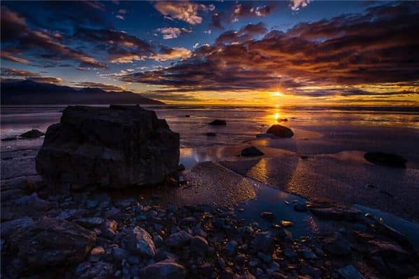 梦见身陷淤泥是什么意思 梦见身陷淤泥是什么意思