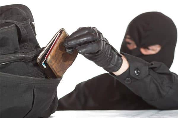 梦见包被偷了是什么意思 梦见包被偷了是什么意思