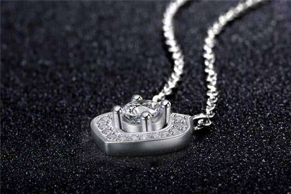 梦见砖石项链是什么意思