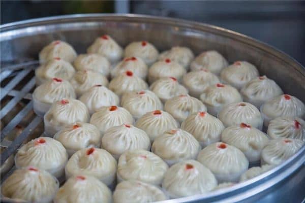 梦见吃糖包子是什么意思 梦见吃糖包子是什么意思