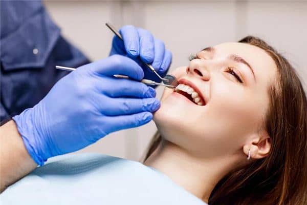 梦到牙齿掉了好多 梦到牙齿掉了好多