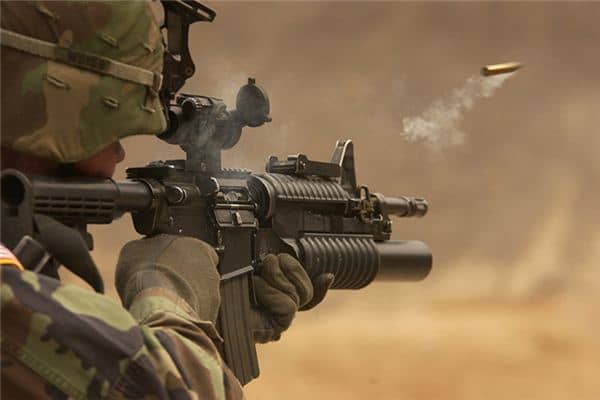 梦见中枪流血是什么意思 梦见中枪流血是什么意思