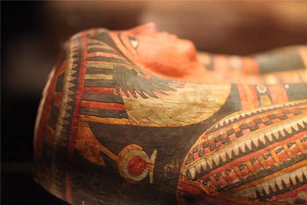 梦见开棺见尸是什么意思 梦见开棺见尸是什么意思