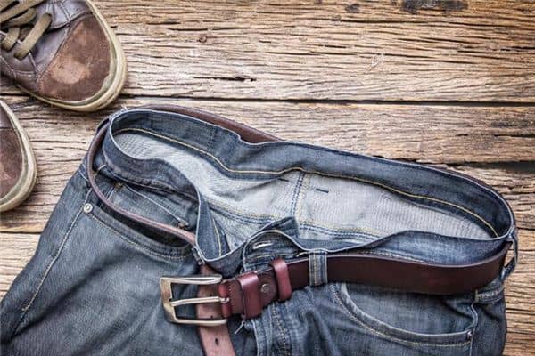 梦见裤子掉了是什么意思 梦见裤子掉了是什么意思