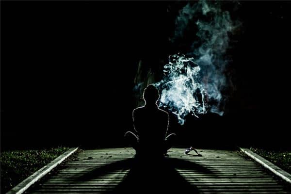 梦见好多男鬼是什么意思 梦见好多男鬼是什么意思