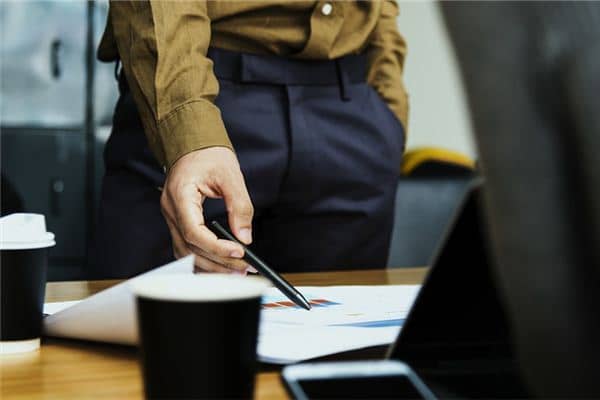 梦见当了村官是什么意思 梦见当了村官是什么意思