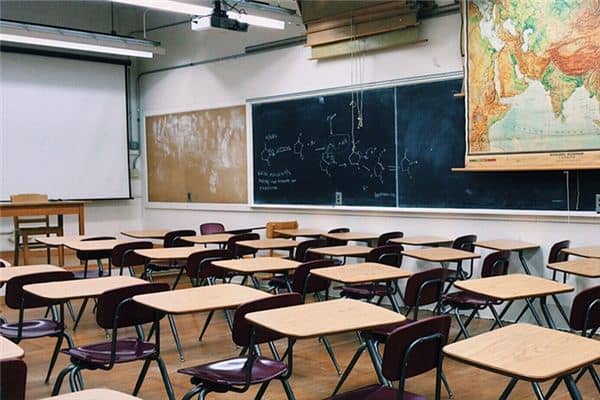 梦见小学学校是什么意思 梦见小学学校是什么意思