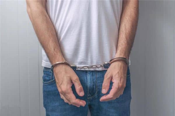 梦见抓住小偷是什么意思 梦见抓住小偷是什么意思