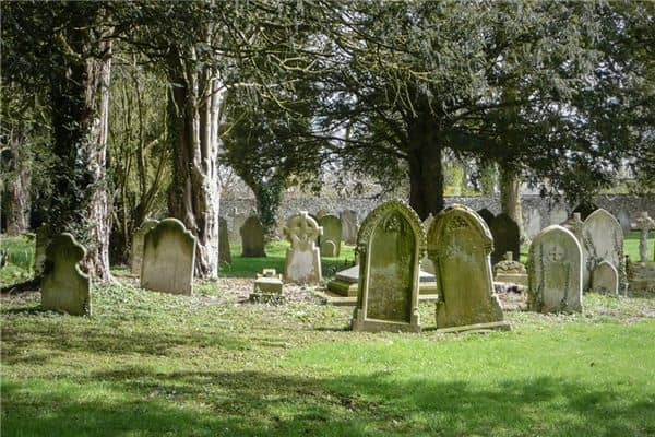 梦见去世女子是什么意思 梦见去世女子是什么意思