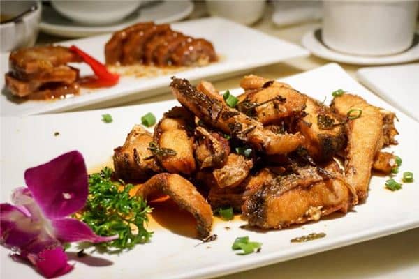 梦见煮熟的鱼是什么意思 梦见煮熟的鱼是什么意思