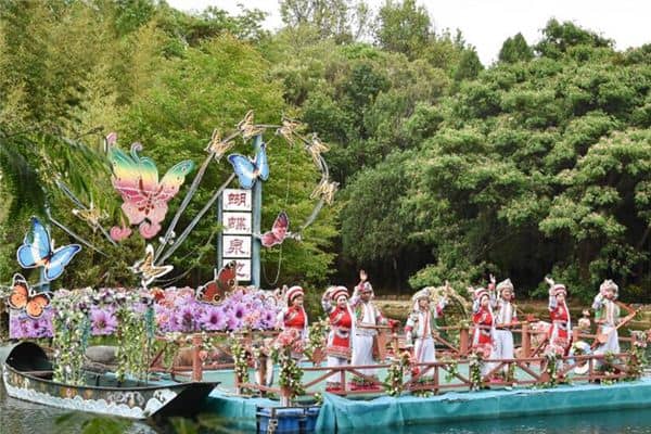 梦见很多人一起跳舞 梦见很多人一起跳舞