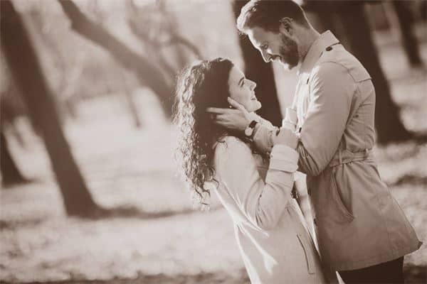 梦见和自己男朋友啪是什么意思